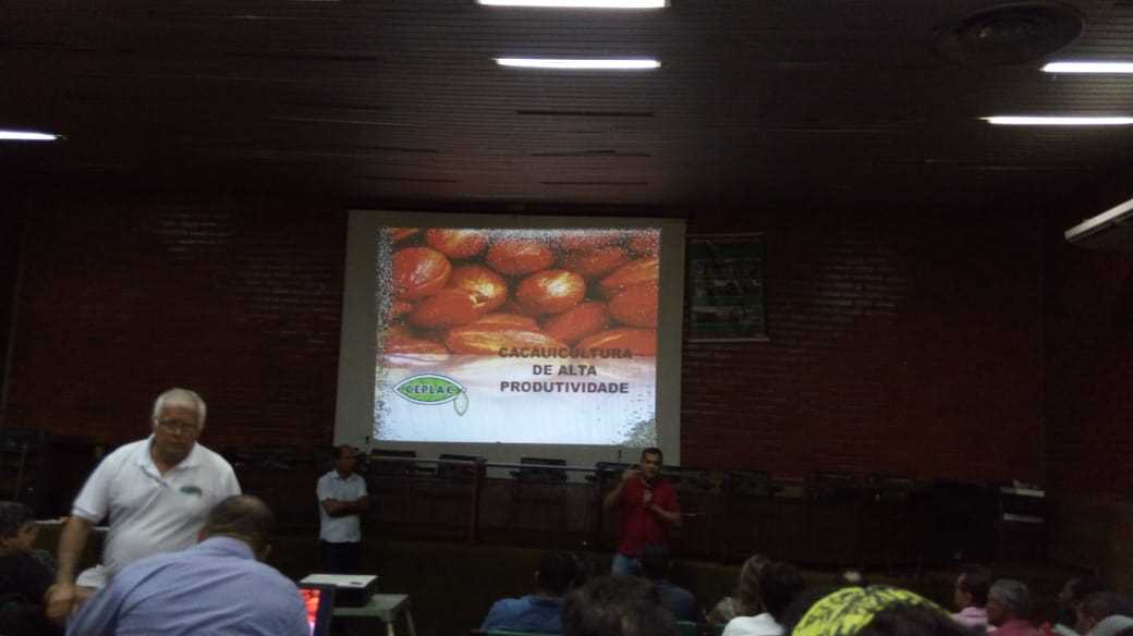 Camacã: Prefeito Interino Paulo do Gás participa do maior evento de Chocolate do Brasil em Ilhéus
